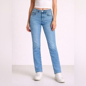 LUCKY BRAND Light Wash Straight Leg Jeans, Size 2 Mid Rise Stretch Denim